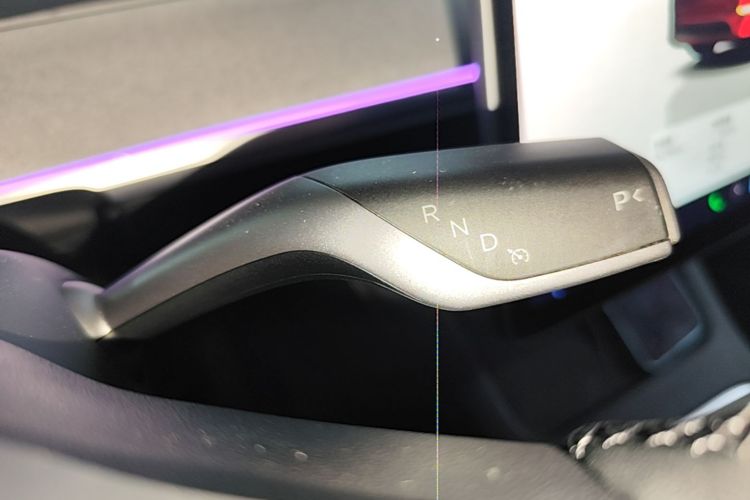 Tesla Model Y 2023 #14 Tesla Model Y 2023 car image #14