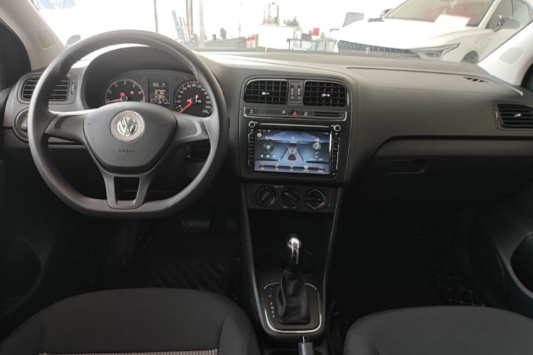 Volkswagen Polo 2019 #10 Volkswagen Polo 2019 car image #10