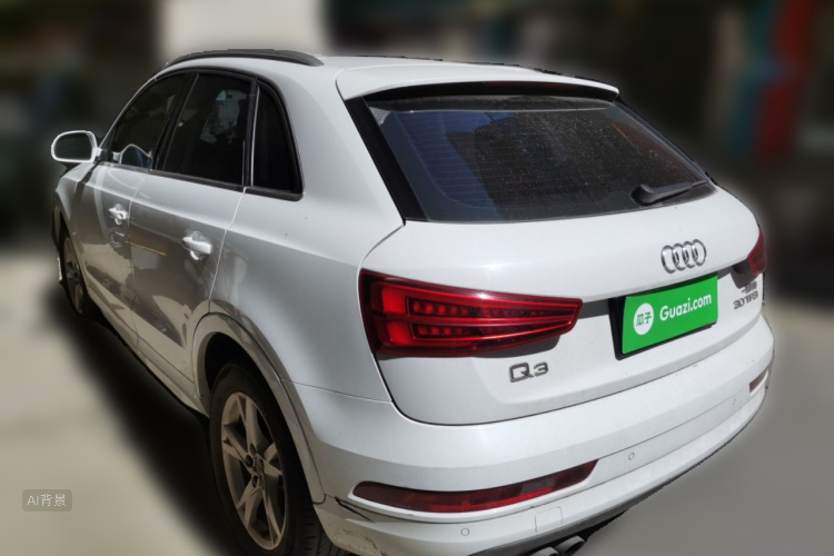 Audi Q3 2018 car image #5