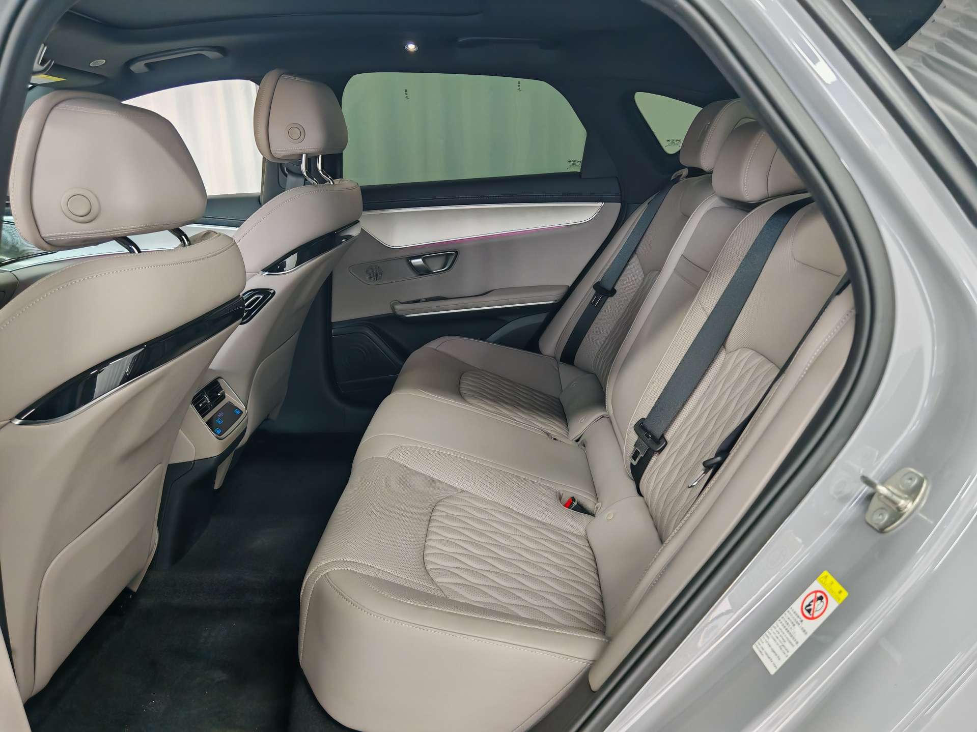 BYD Han 2025 #8 BYD Han 2025 imagem de carro #8
