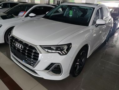 Audi Q3 2023 Audi Q3 2023 car image