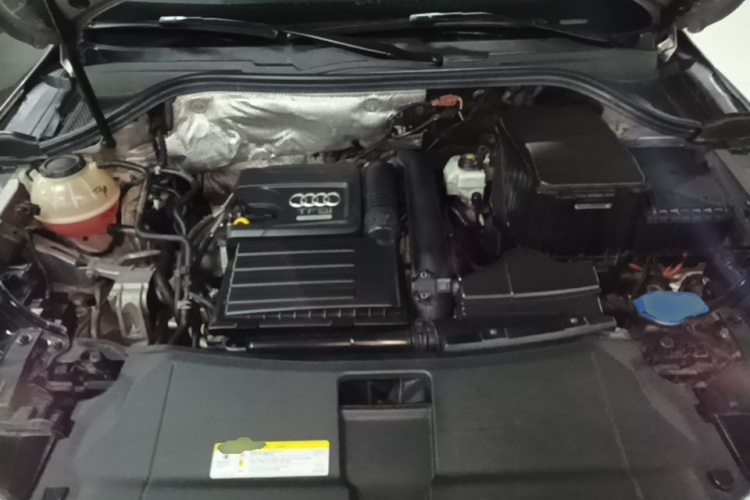 Audi Q3 2019 immagine di auto #20