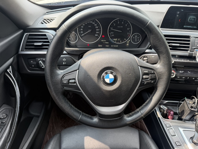 BMW 3 Series GT 2019 #8 BMW 3 Series GT 2019 car image #8