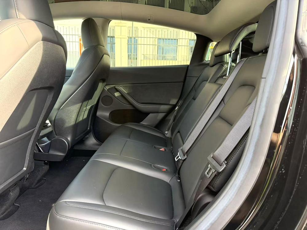 Tesla Model Y 2021 #19 Tesla Model Y 2021 car image #19