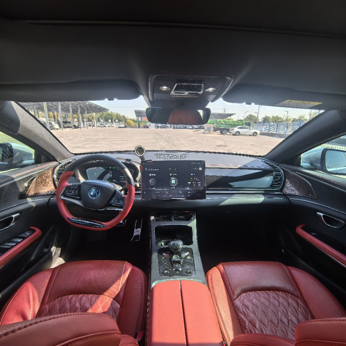 BYD Han 2021 immagine di auto #5