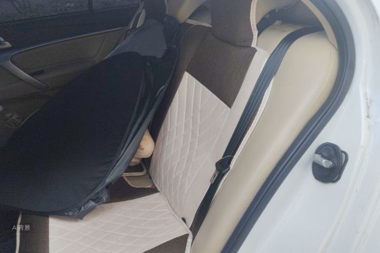 GEELY Emgrand 2018 car image #19