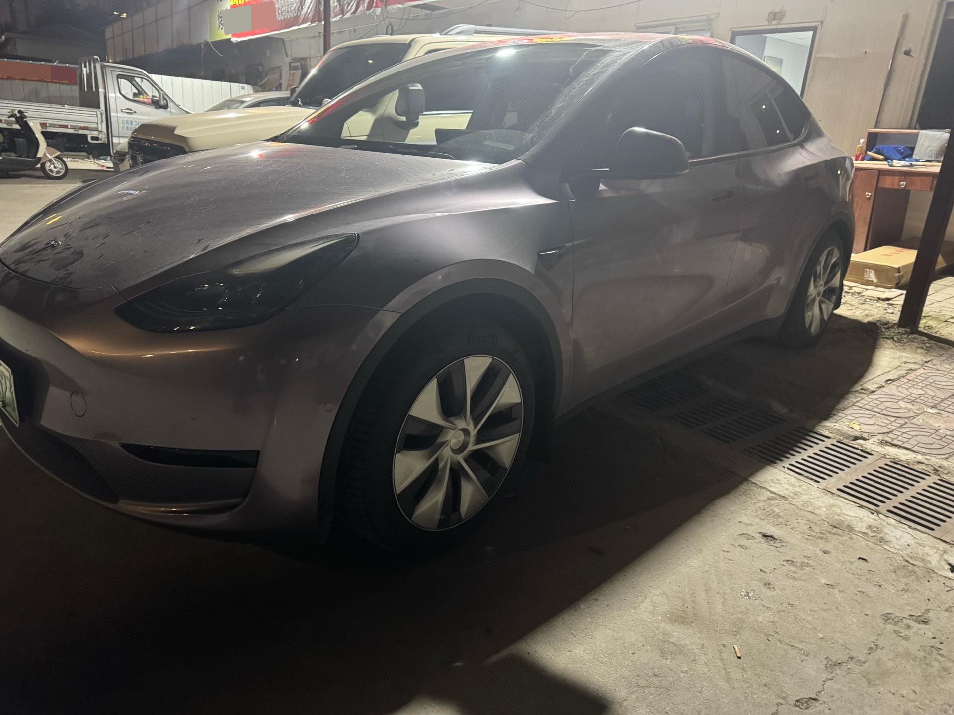 Tesla Model Y 2023 Tesla Model Y 2023 car image