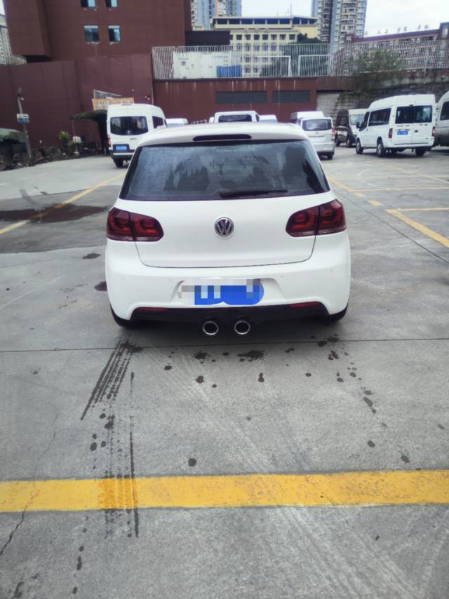 Volkswagen Golf 2013 car image #11