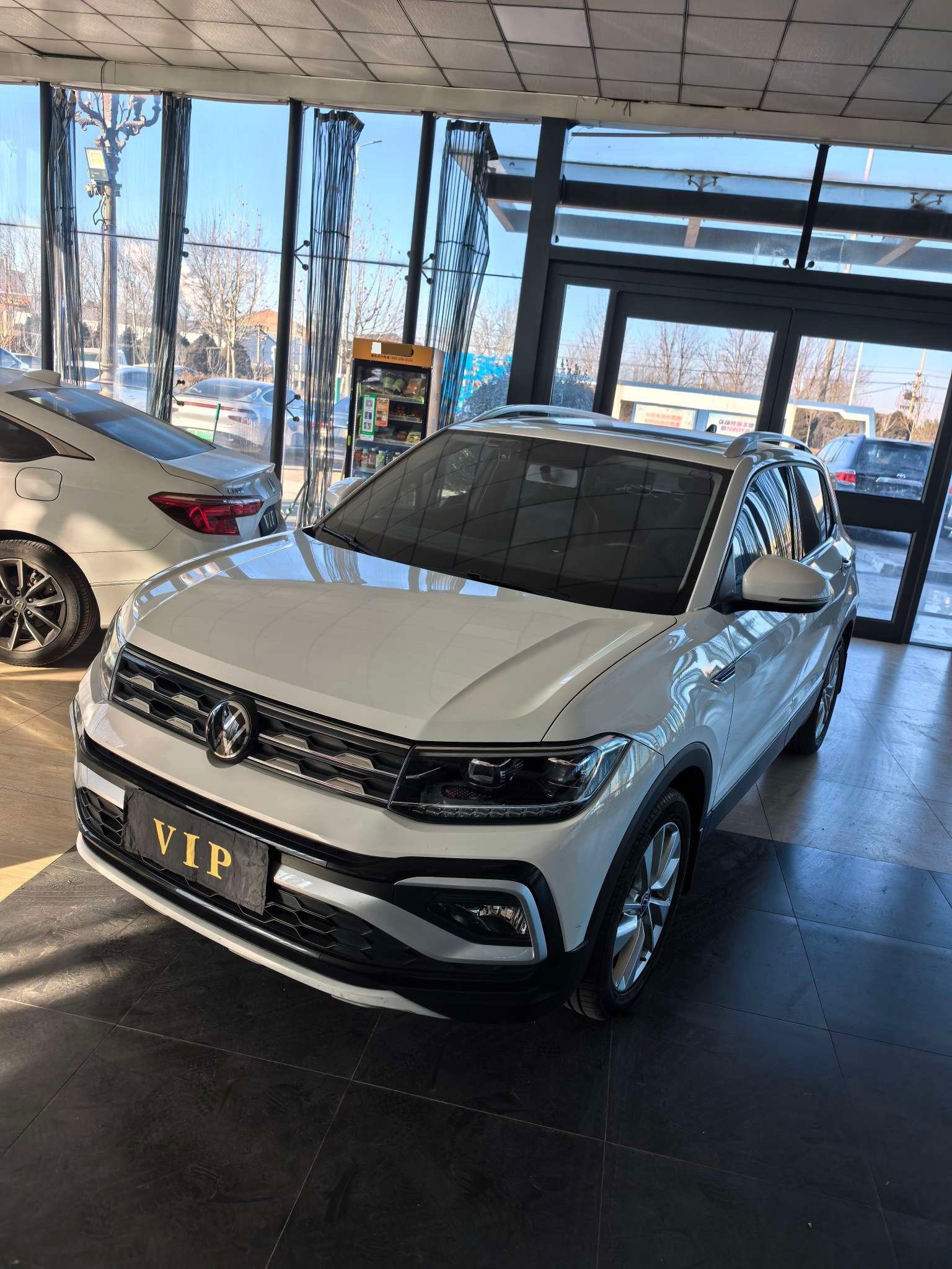 Volkswagen T-Cross 2021 Volkswagen T-Cross 2021 car image