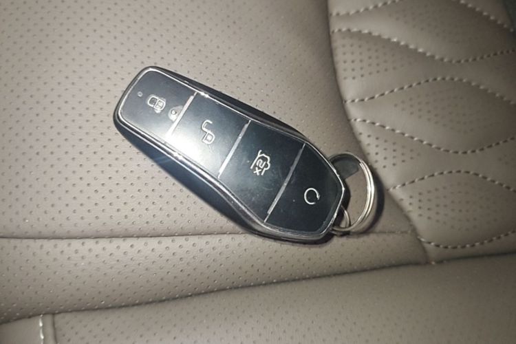 BYD Han 2022 car image #9
