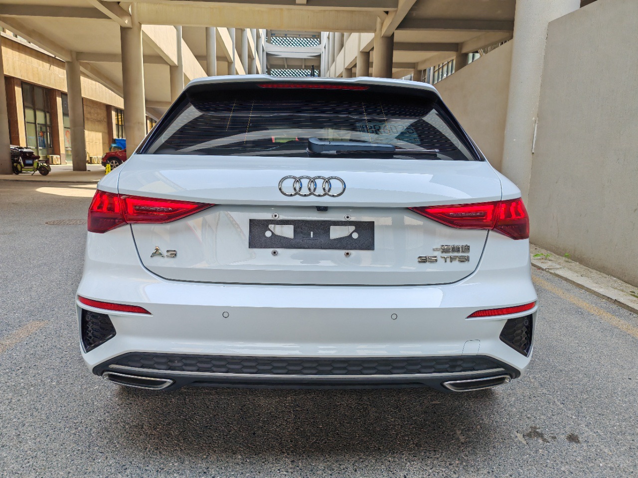 2023 car image #5