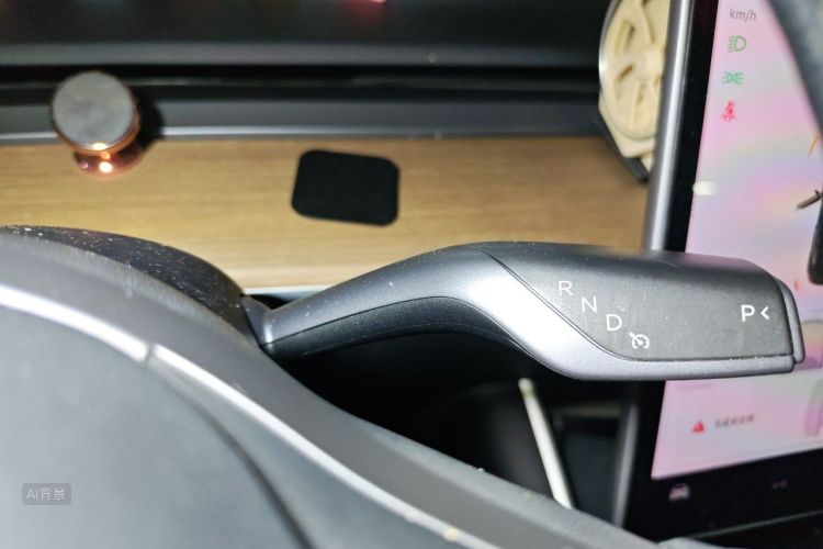 Tesla Model 3 2020 #16 Tesla Model 3 2020 car image #16