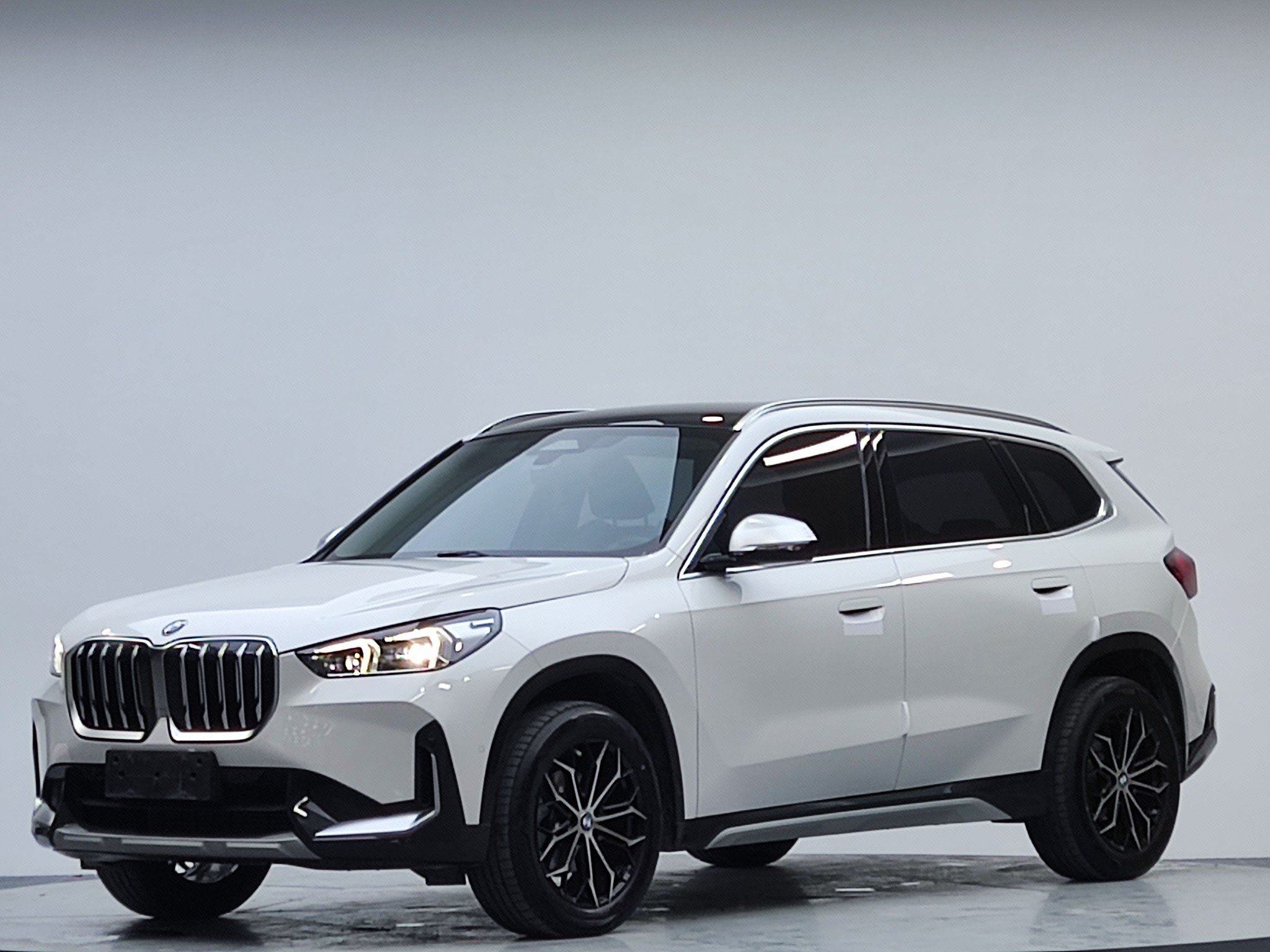 BMW X1 2023 BMW X1 2023 car image