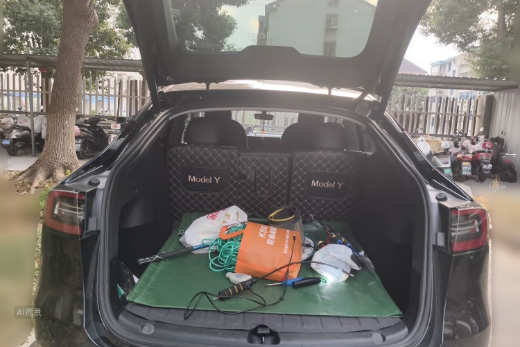Tesla Model Y 2022 immagine di auto #21