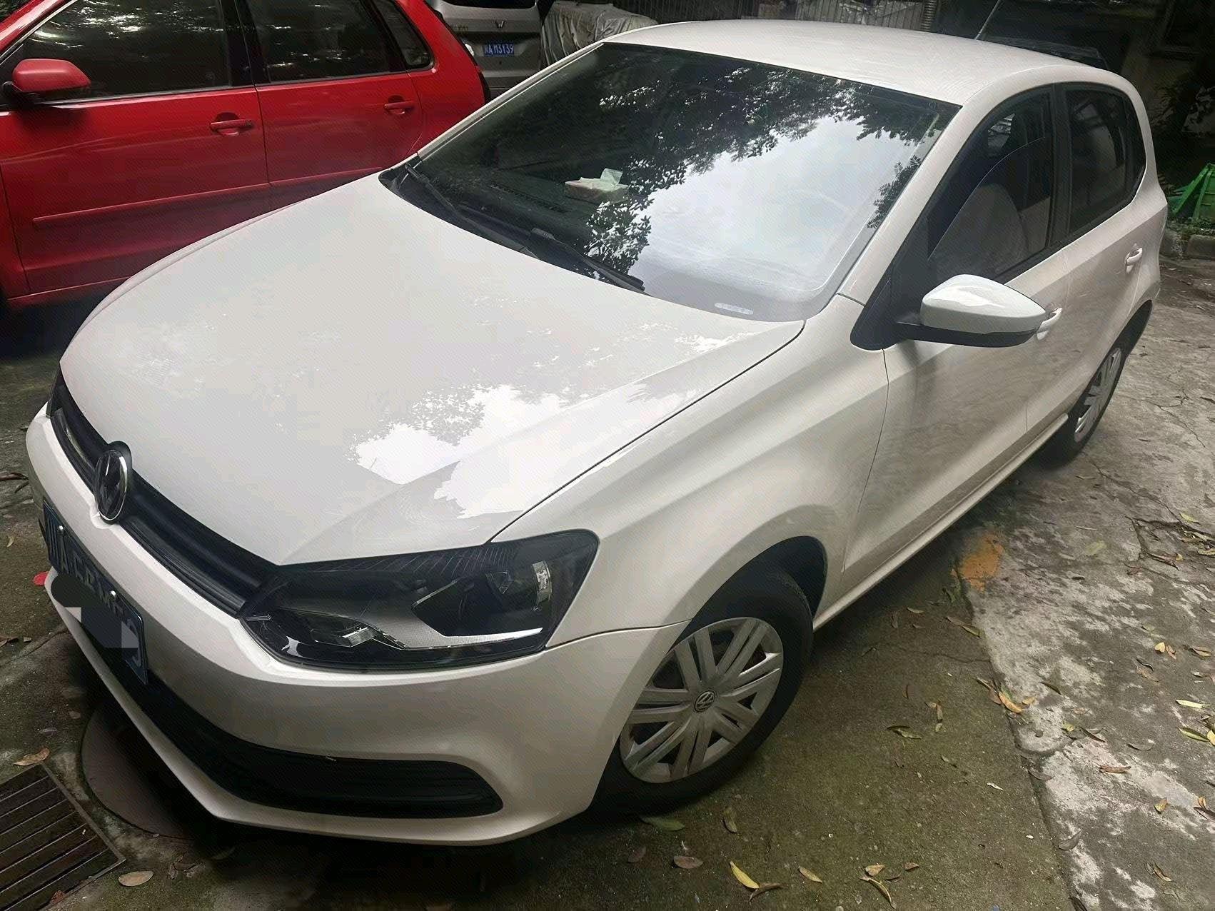 Volkswagen Polo 2016 car image 