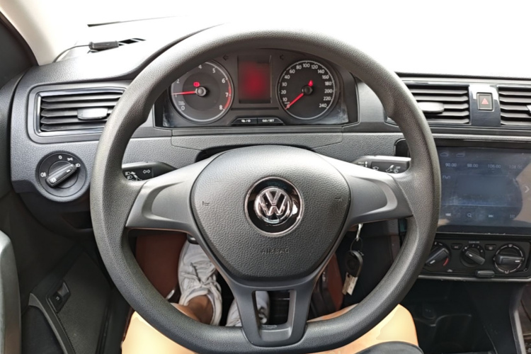 Volkswagen Santana 2018 #11 Volkswagen Santana 2018 car image #11