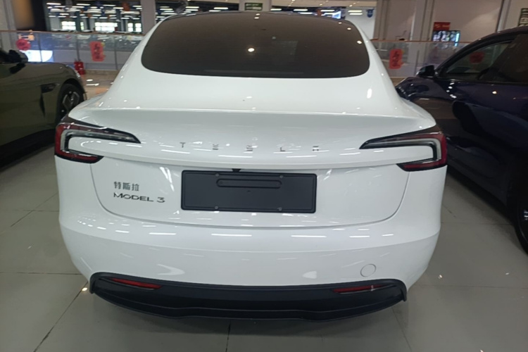 Tesla Model 3 2024 #4 Tesla Model 3 2024 car image #4