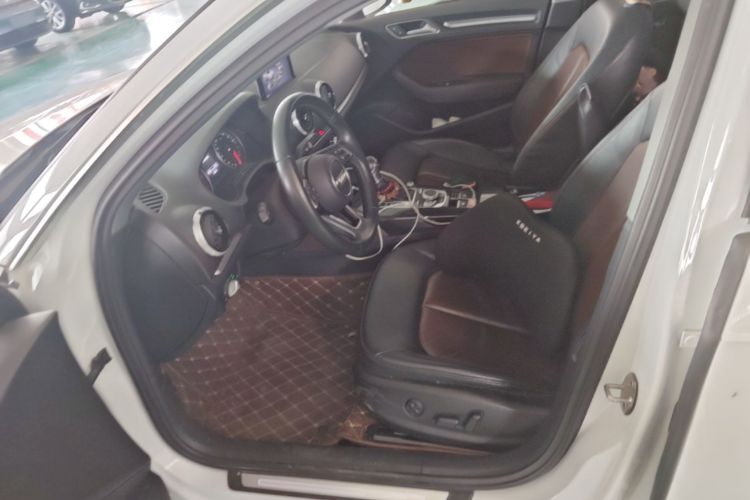 Audi A3 2019 car image #15