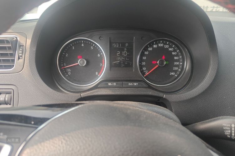 Volkswagen Polo 2016 صورة سيارة #13