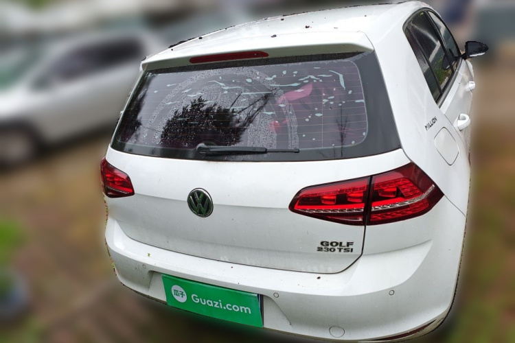 Volkswagen Golf 2017 car image #4