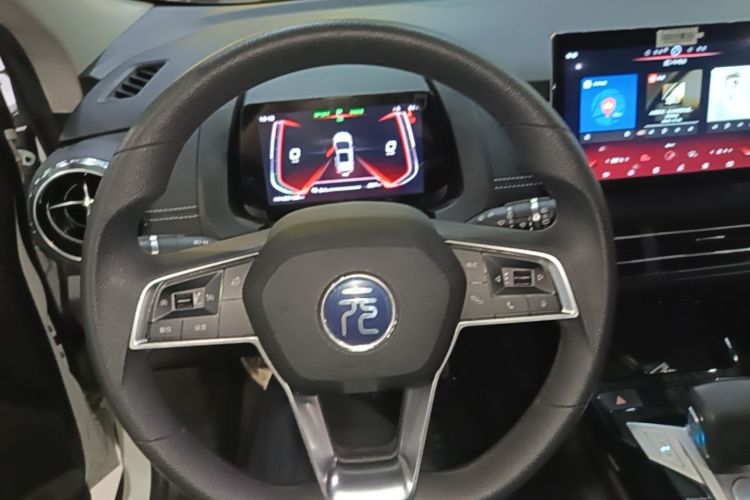 BYD Yuan New Energy 2020 car image #11