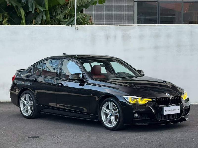 BMW 3 Series 2019 car image #2