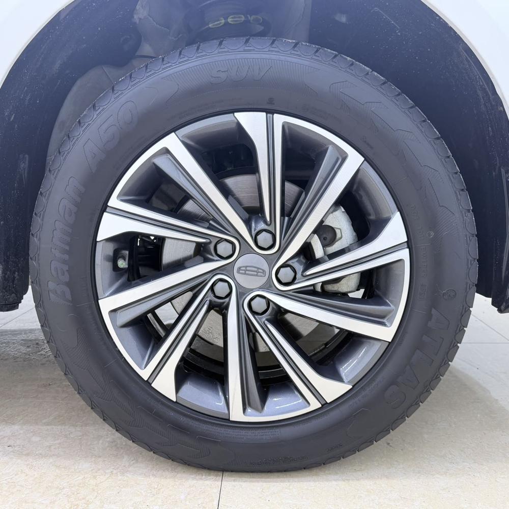 GEELY Vision X6 2021 immagine di auto #7