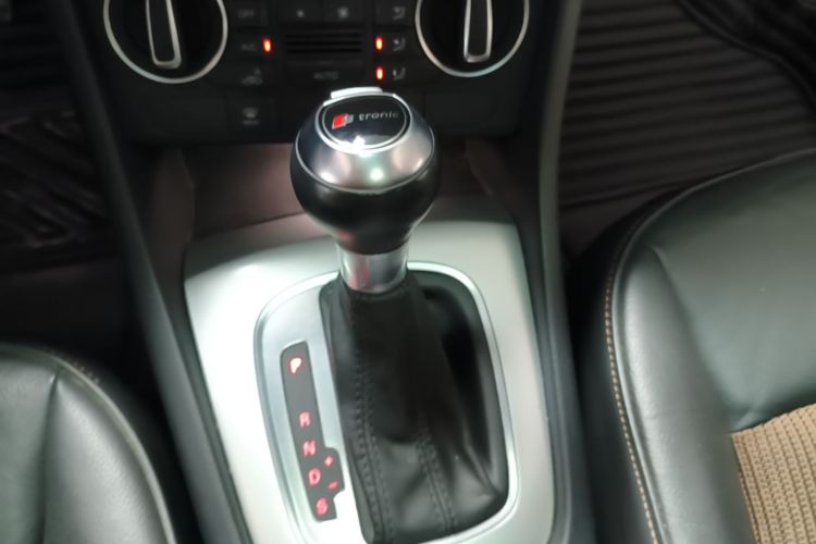 Audi Q3 2017 #17 Audi Q3 2017 car image #17