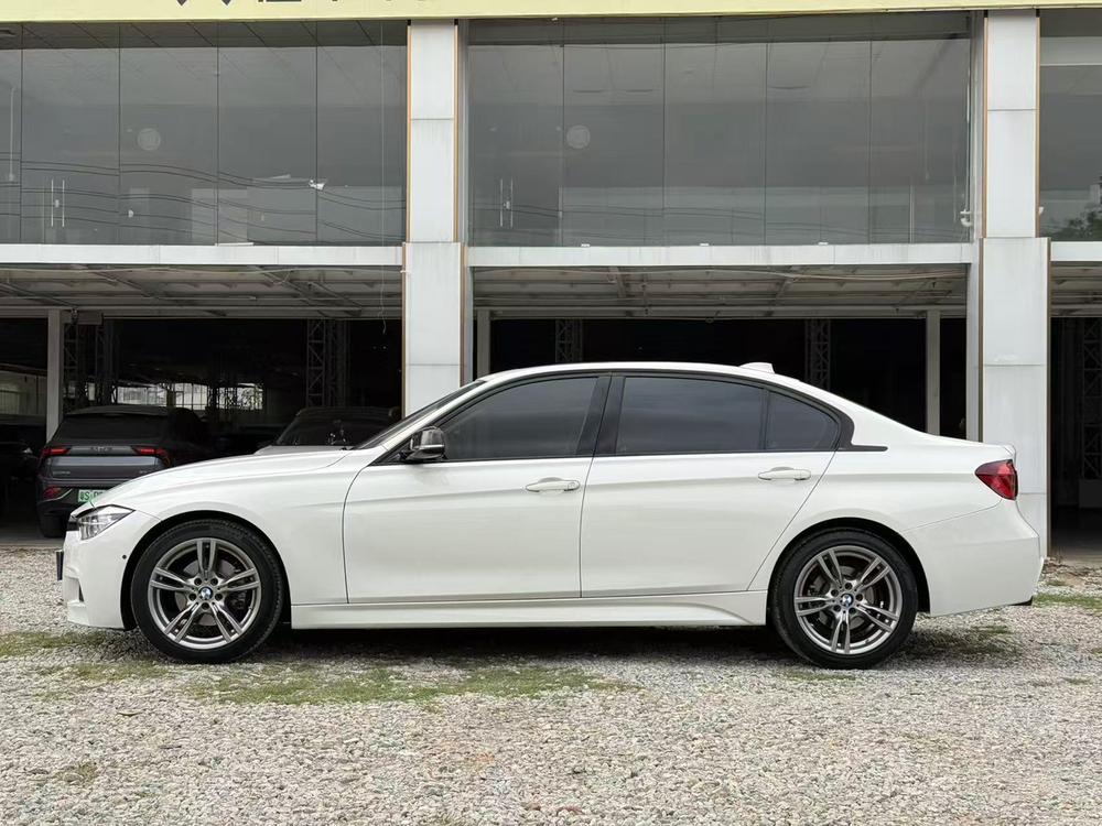 BMW 3 Series 2018 #4 BMW 3 Series 2018 car image #4