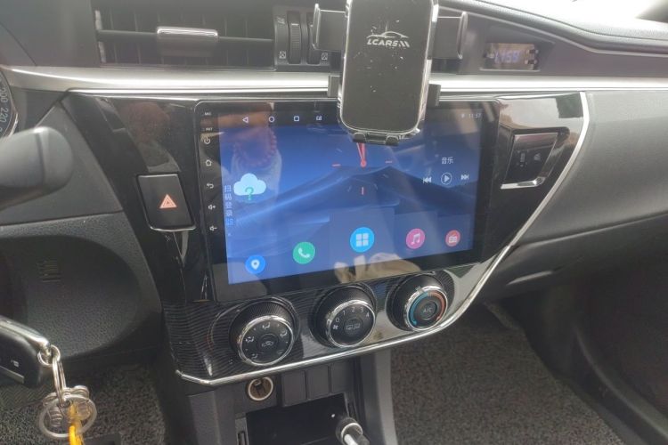 Toyota Corolla 2015 immagine di auto #13