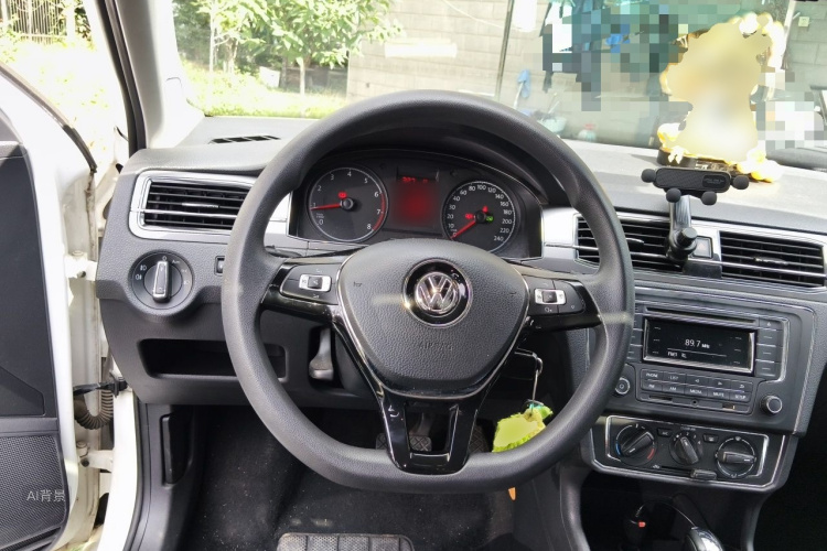 Volkswagen Santana 2017 imagen de coche #12
