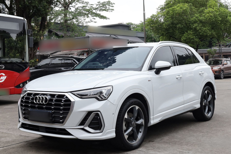 Audi Q3 2023 #2 Audi Q3 2023 car image #2