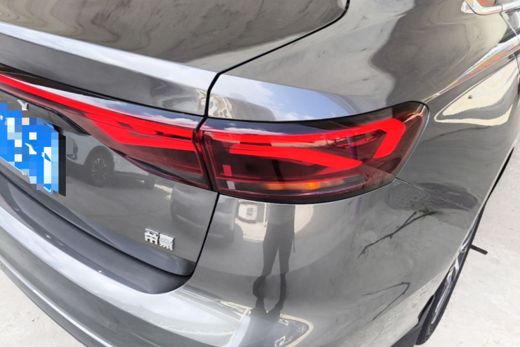 GEELY Emgrand 2021 #8 GEELY Emgrand 2021 car image #8