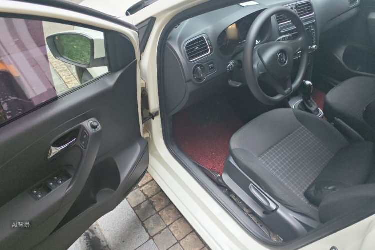 Volkswagen Polo 2015 #18 Volkswagen Polo 2015 car image #18