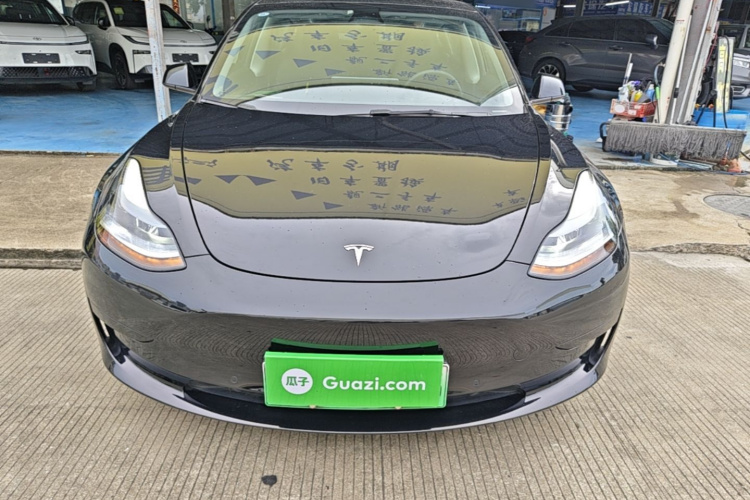 Tesla Model 3 2023 car image #3