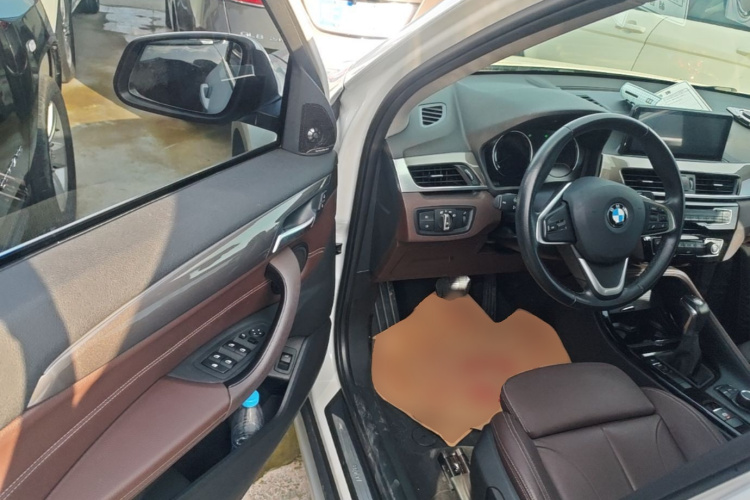 BMW X1 2018 #12 BMW X1 2018 car image #12