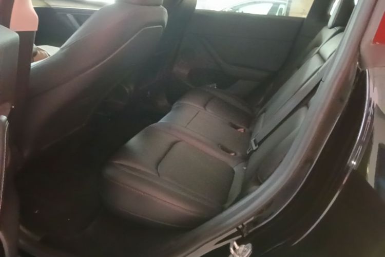 Tesla Model Y 2022 #17 Tesla Model Y 2022 car image #17