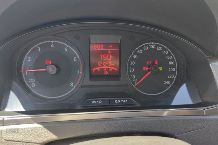 Volkswagen Santana 2017 #13 Volkswagen Santana 2017 car image #13