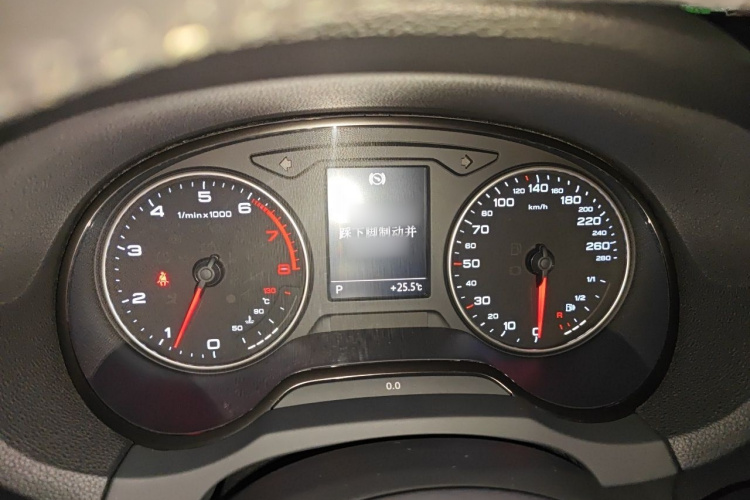 Audi A3 2015 car image #16