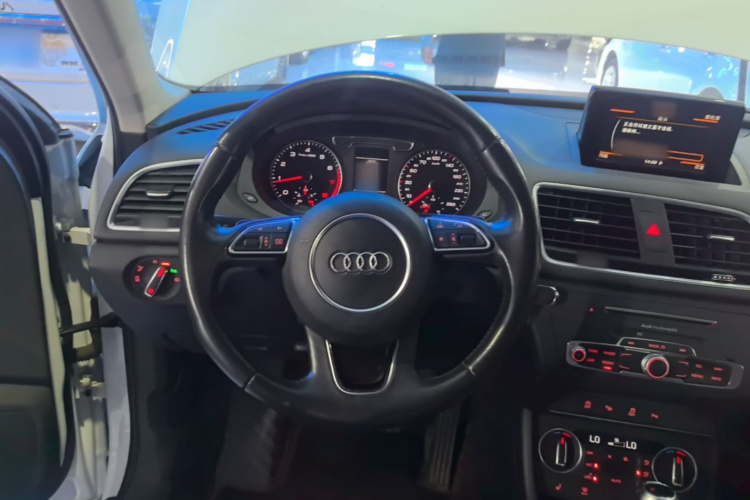 Audi Q3 2017 #11 Audi Q3 2017 car image #11