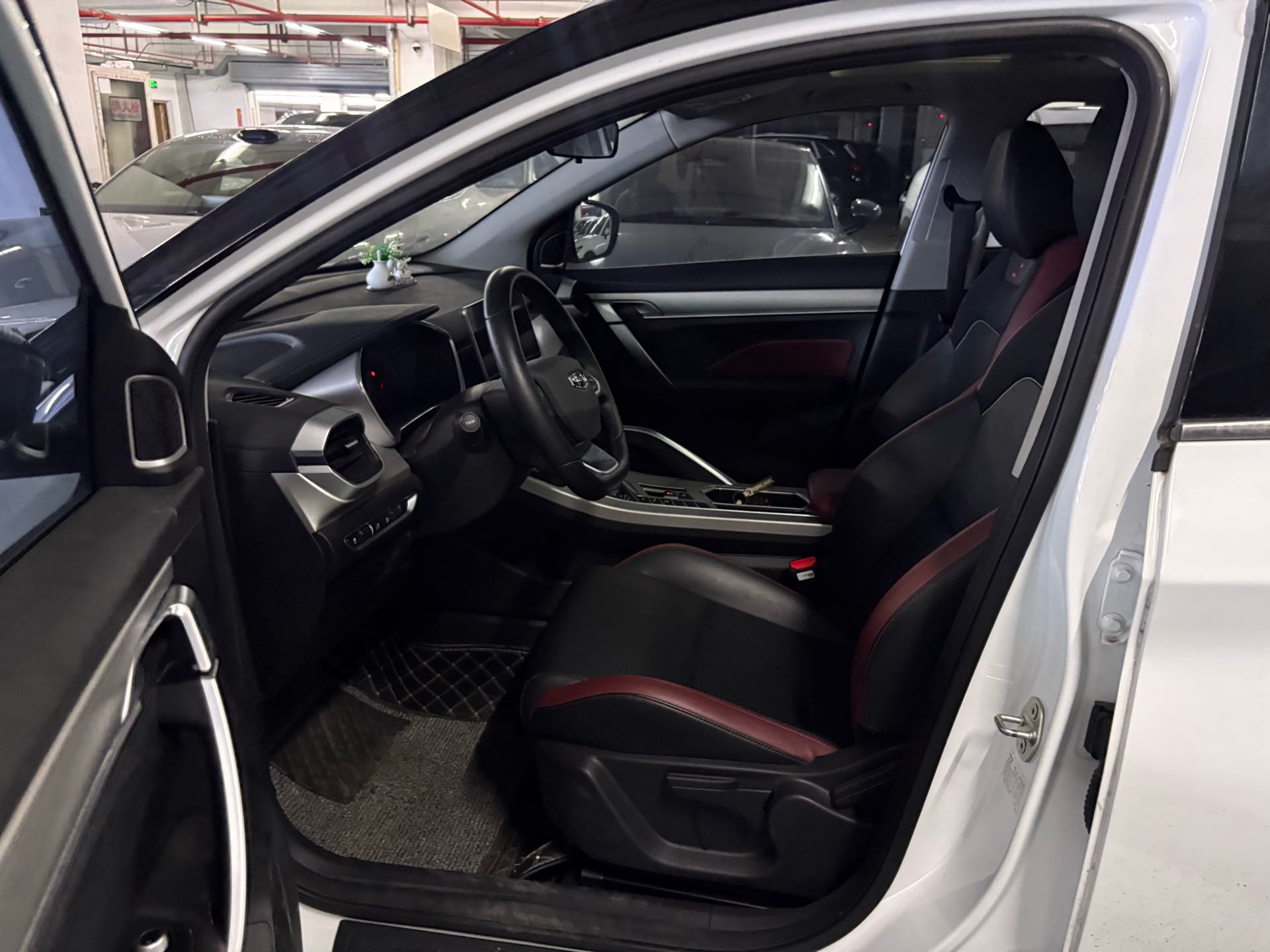 GEELY Coolray 2022 #4 GEELY Coolray 2022 immagine di auto #4