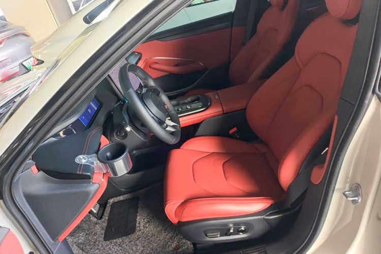 MI SU7 2024 car image #15