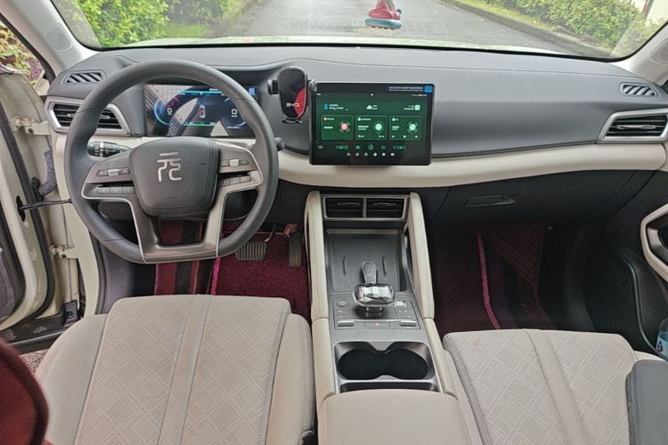 BYD YuanUP 2024 #10 BYD YuanUP 2024 car image #10
