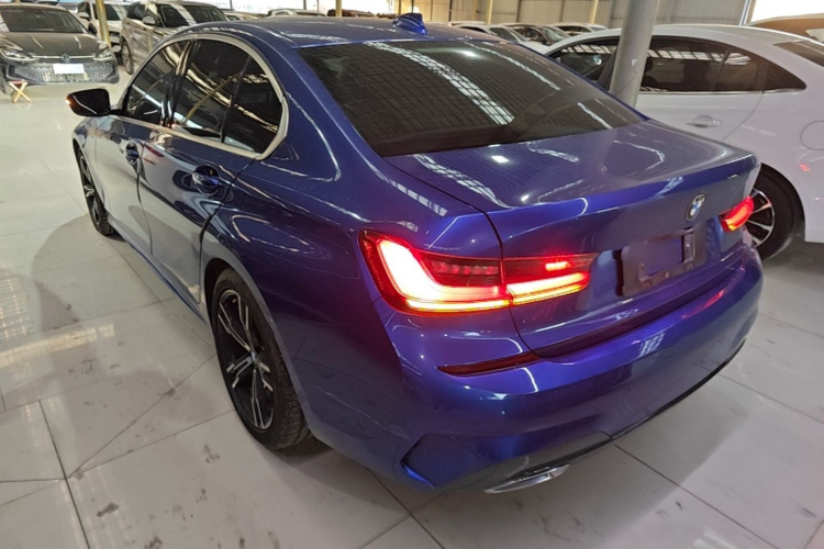 BMW 3 Series 2020 car image #7