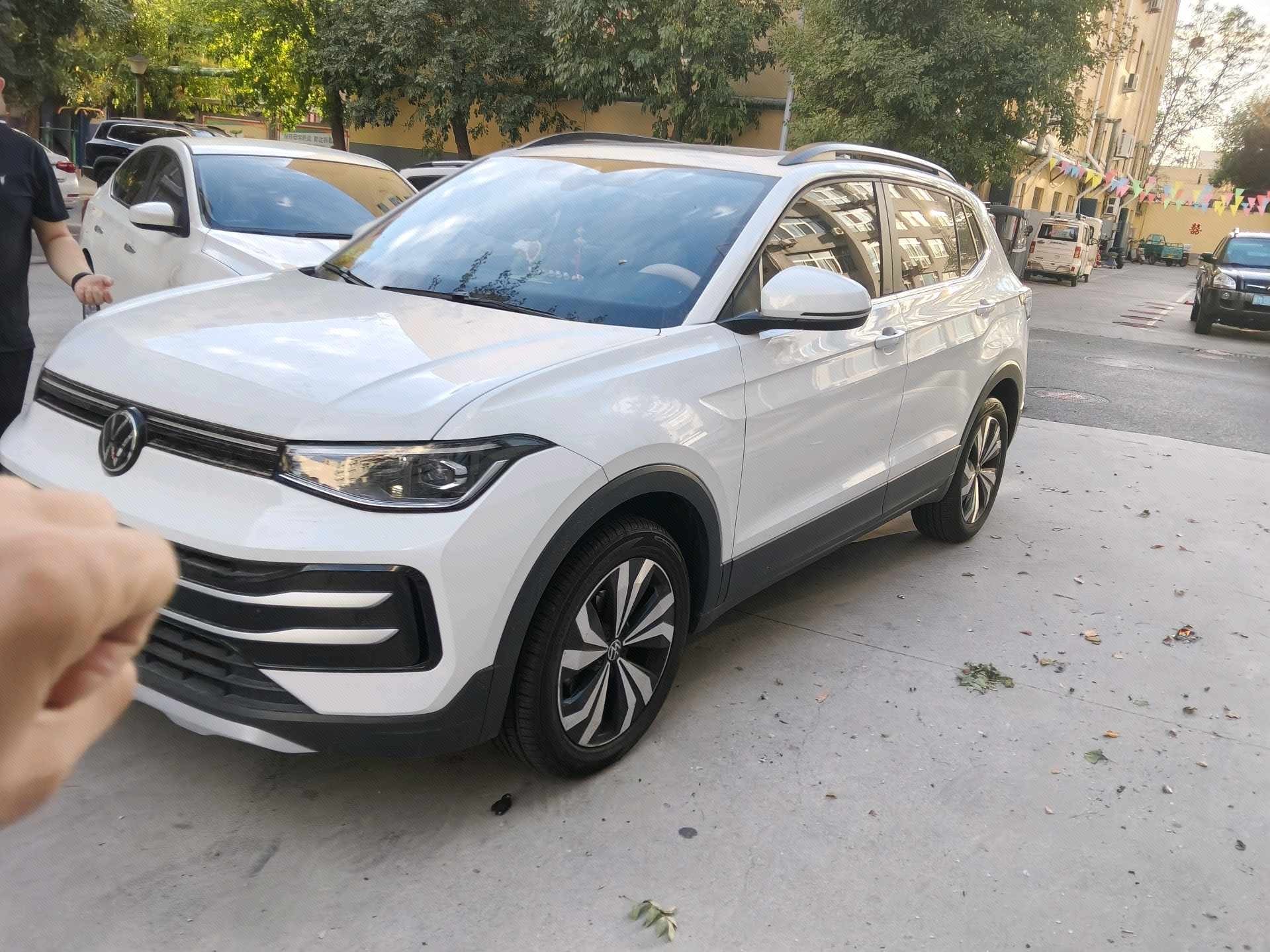 Volkswagen Tharu 2025 immagine di auto 