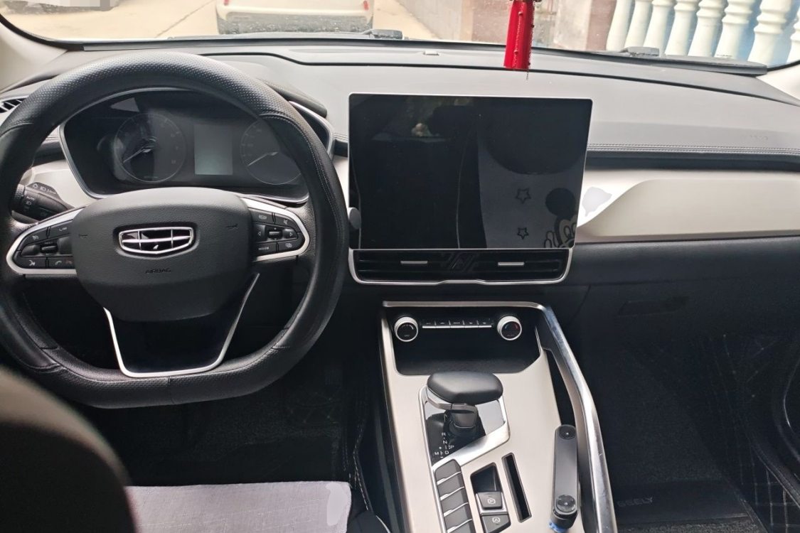 GEELY Coolray 2025 #21 GEELY Coolray 2025 car image #21