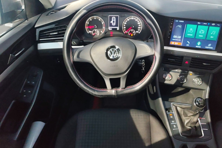 Volkswagen Bora 2020 car image #11