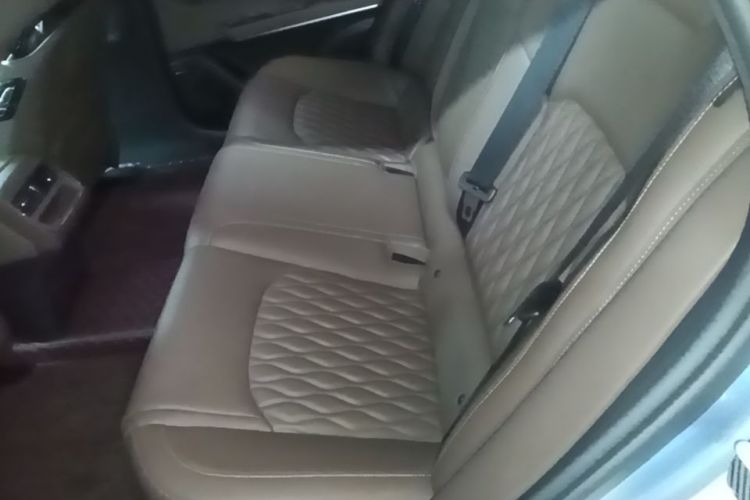 BYD Han 2023 car image #17