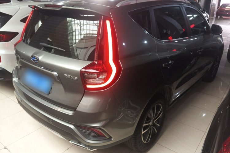 GEELY Vision X6 2019 immagine di auto #7