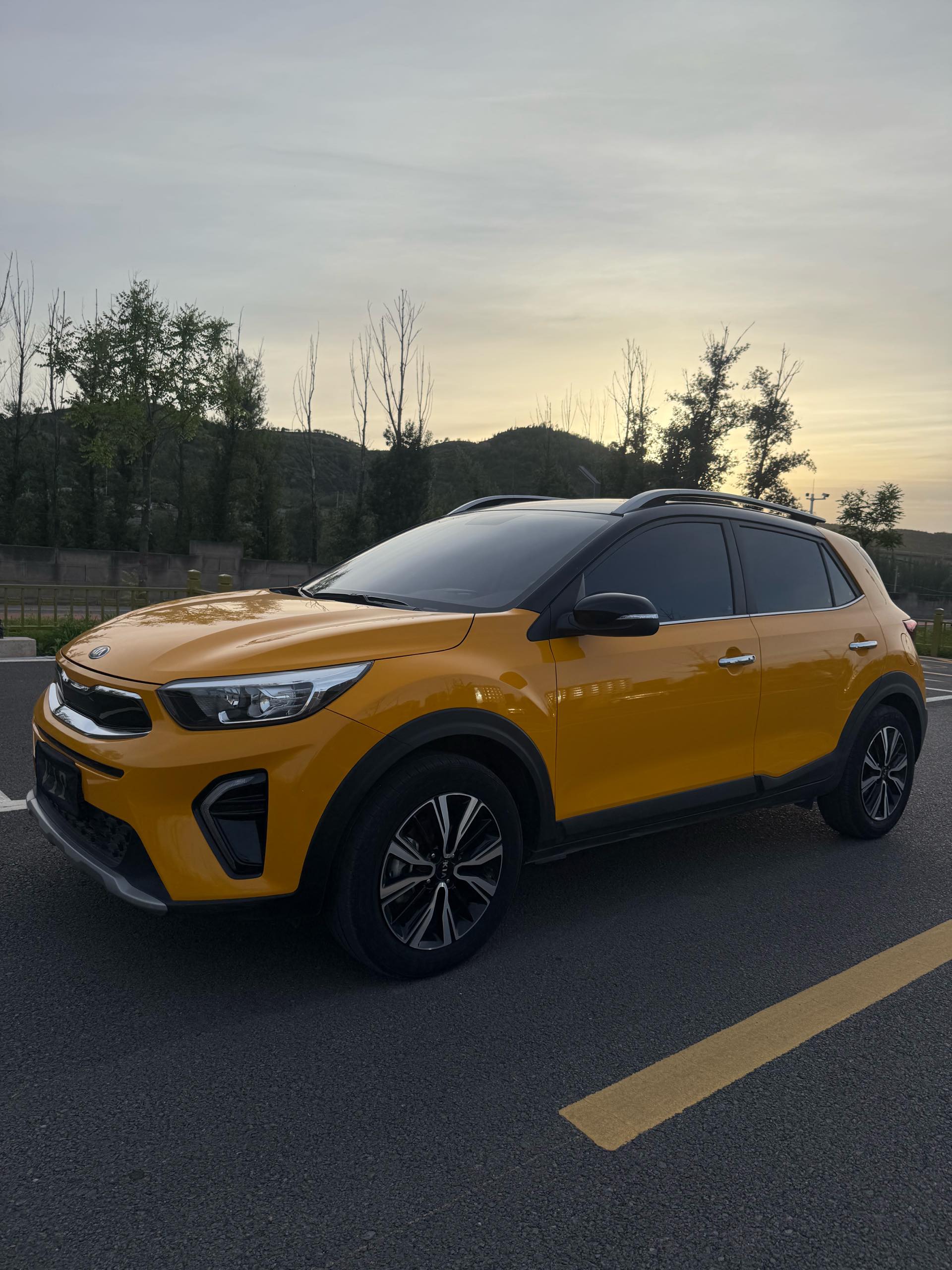 Kia KX1 2020 car image 